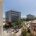 Amadei Promenade 3* 佩萨罗