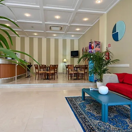 Otel Amadei Promenade 3*