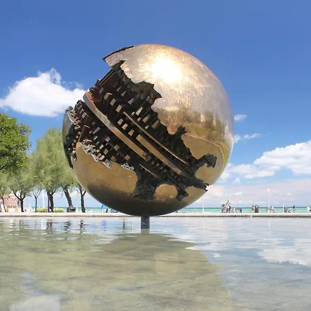 Amadei Promenade Otel