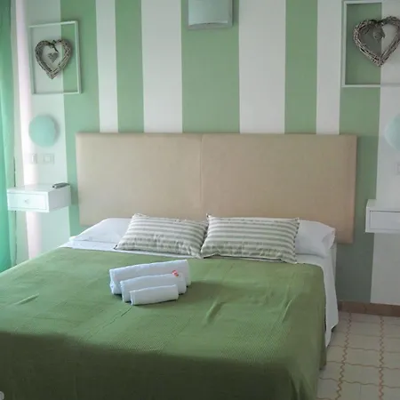 Otel Amadei Promenade 3*